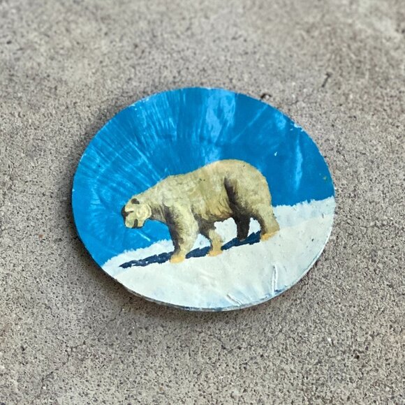 Hand Painted Polar Bear Painting on Shell - Picture 8 of 16